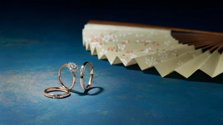 全新2024年以璀璨願景展開!以自然唯美景致所設計的I-PRIMO初空系列婚戒,即使日常都是指間上最精緻的細膩綴飾,陪伴妳迎接每個美好早晨!