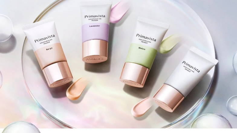 超革新！最強冬季持妝必備！ Primavista映美煥采底妝新四色鎖水膜力妝前修飾乳，潤貼百變表情不卡粉