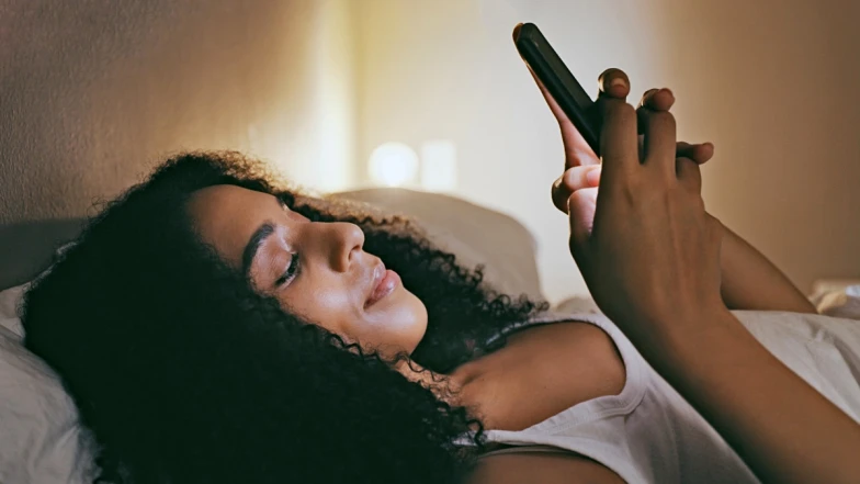 母胎單身29年、非主流身材，為了彌補內心的缺口，我打開交友軟體，好像就沒那麼孤單了…