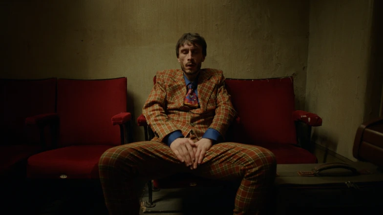 讓人坐立不安的 Netflix 《馴鹿寶貝》精彩結局裡的魔鬼細節你看懂了嗎？