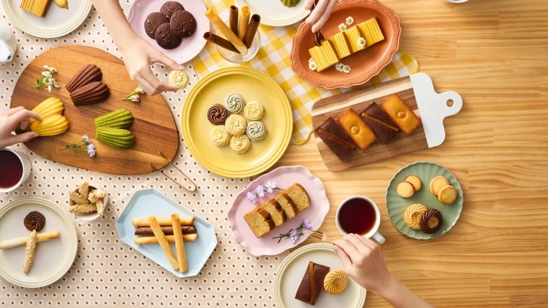 不只是喜餅！禮坊推出全新「Salut伴手禮系列」 26款經典法式甜點任選，「小盒裝新選擇」讓禮坊治癒你的日常 大人系法式奶油雪茄捲「醇黑濃巧」同步上市，探索極致奢華風味