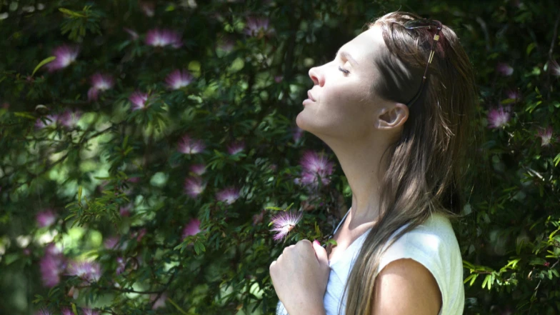 消脹氣超有效！「橫膈膜吐納法」如何正確練、一天練幾次才有效？要注意哪些事…需要的人請進！