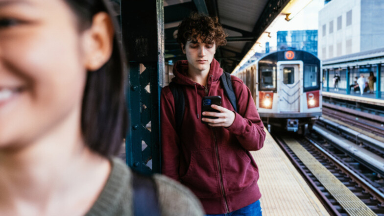 【周慕姿療心室】社群的放大力，年輕孩子承受得了嗎？