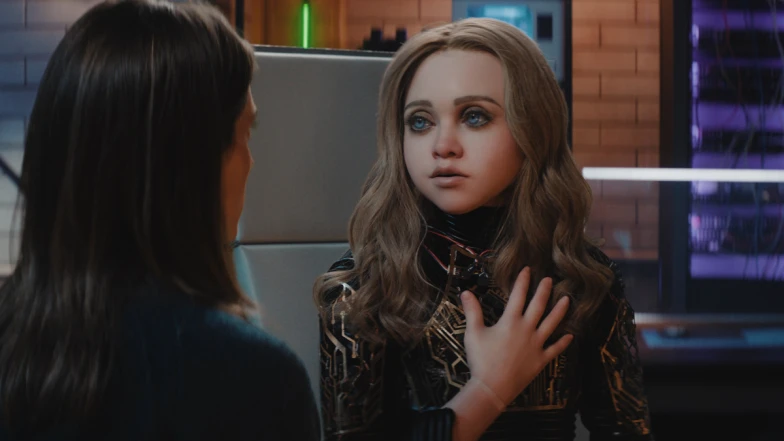 《窒友梅根2.0》還會有魔性舞蹈嗎？超狂AI魔女回來了，升級大戰全新機器人