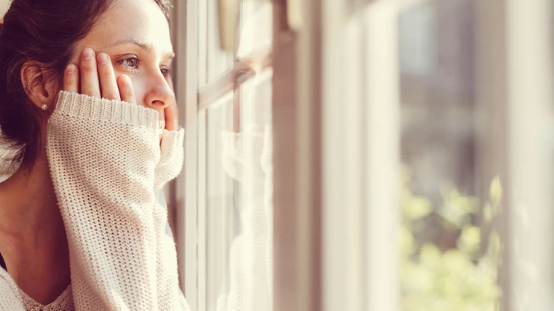總是裝沒事，其實你的身體都知道：情緒壓抑的真實代價