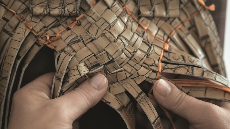 Bottega Veneta卓越編織工藝的背後!“Behind the Intrecciato”展覽香港展出