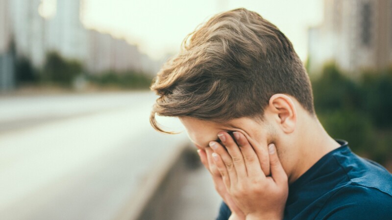 怎麼都睡不飽,做事總提不起勁?8種症狀中4種~小心你已有「慢性疲勞症候群」