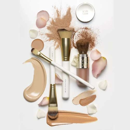 史上最厲害卸妝挑戰最強底妝！EVE LOM底妝強勢報到