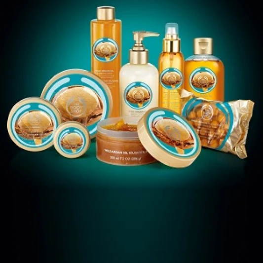 THE BODY SHOP「摩洛哥堅果油」全系列 讓妳全身散發金燦動人光采