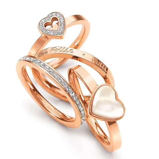 期待很久的聖誕約會要怎麼搭配？Folli Follie單品讓你超時尚！