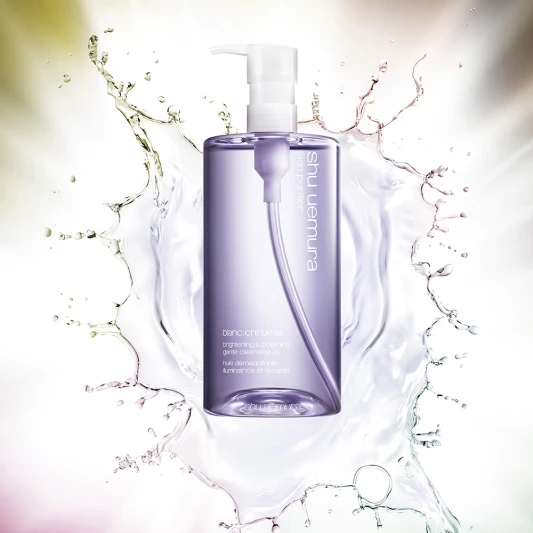 火山泥卸妝？ 植村秀給妳不只潔淨更要透亮