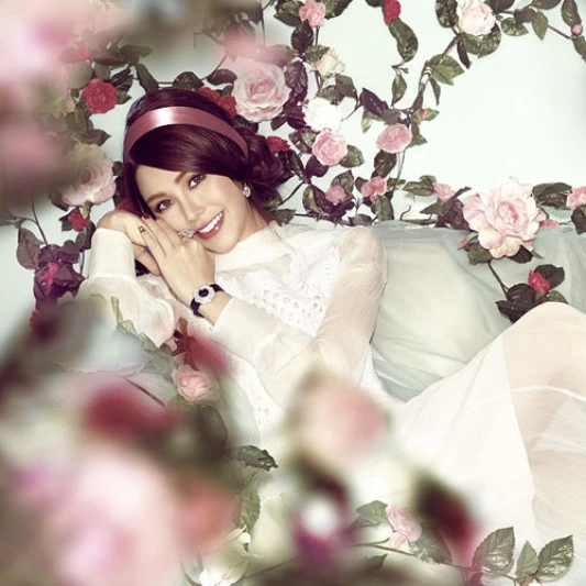 擄獲天王心 完美新娘昆凌的時尚保養穿搭術