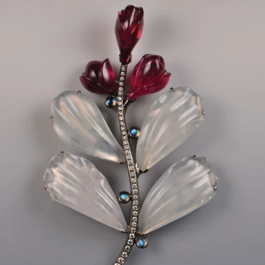 龔遵慈珠寶特展 用珠寶細數內心的繽紛奇想