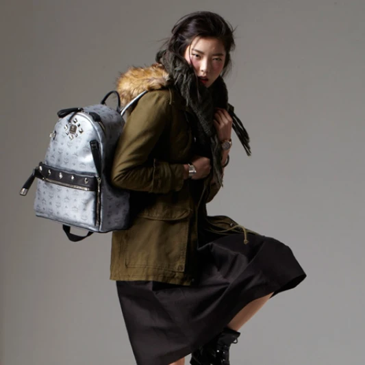 【時裝穿搭教學】復古圓弧長裙 穿出時髦新味道