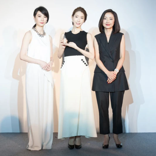 絲棋老師親授最新空氣感裸妝密技：讓妳成為活氧美女！