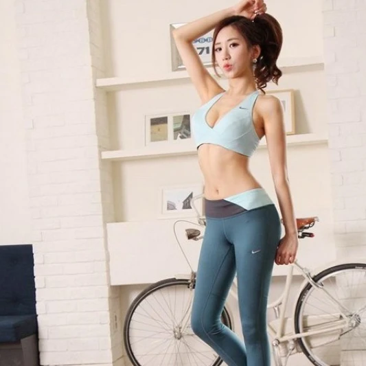 韓國最美健身老師 藝正花 教妳如何練翹臀！