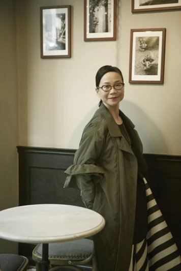 我不是蕩婦:何式凝赤裸的柏拉圖之愛