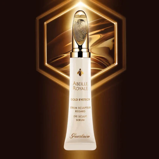 創造明眸大眼的「金手指」按摩神器！嬌蘭皇家蜂王乳 黃金超導眼部精華