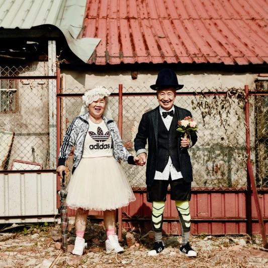 【時光 • 戀人】羅龍興X黃春妹,緊緊相黏的飯糰之家