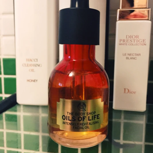 編輯開箱文—美肌加點油The Body Shop煥顏金萃精華油