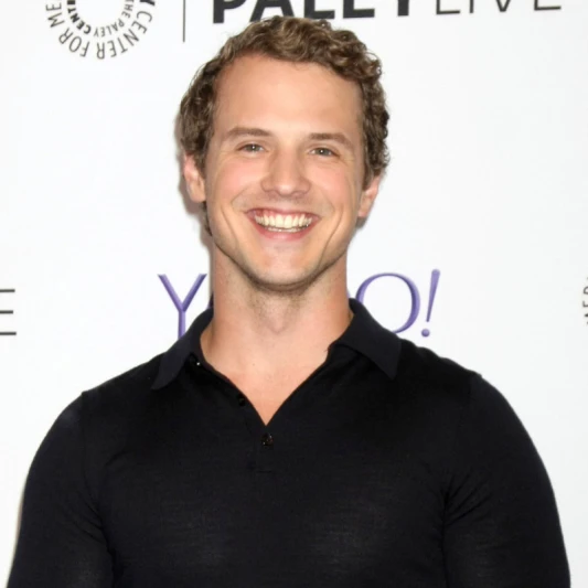 原來他是當年《哈利波特》的小鮮肉?有臉有腦又浪漫的潛力男星Freddie Stroma