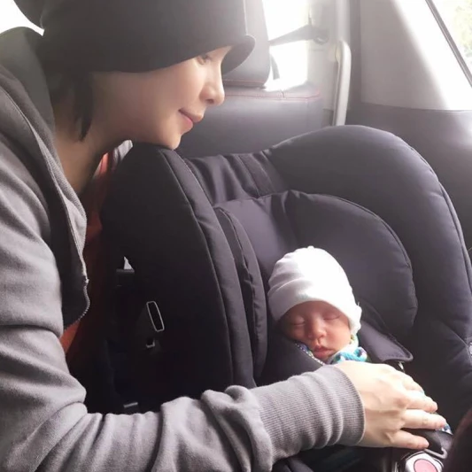 最受寵的小王子李V寶！新手媽咪徐若瑄曬愛的禮物