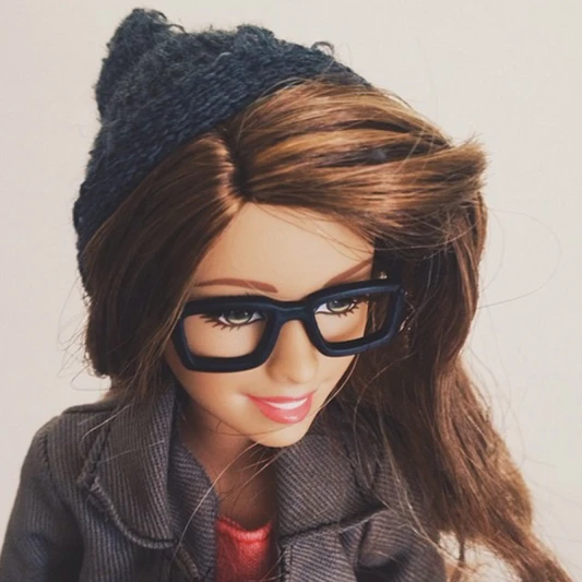 文青芭比紅翻全球百萬粉絲！她的IG會讓你反思自己活得夠不夠真實