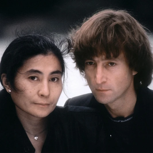 由小野洋子親述的「藍儂謎團」