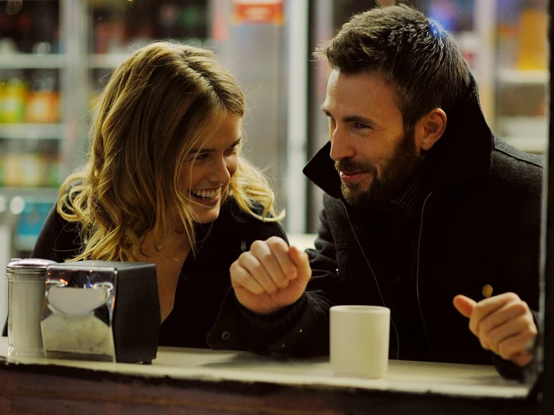 耶誕檔期首選～美國隊長 Chris Evans 自導自演《紐約愛未眠》，老派約會超浪漫！