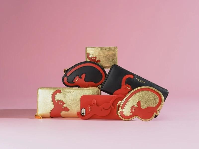 Marc Jacobs紅尾猴爬上配件搶焦點！