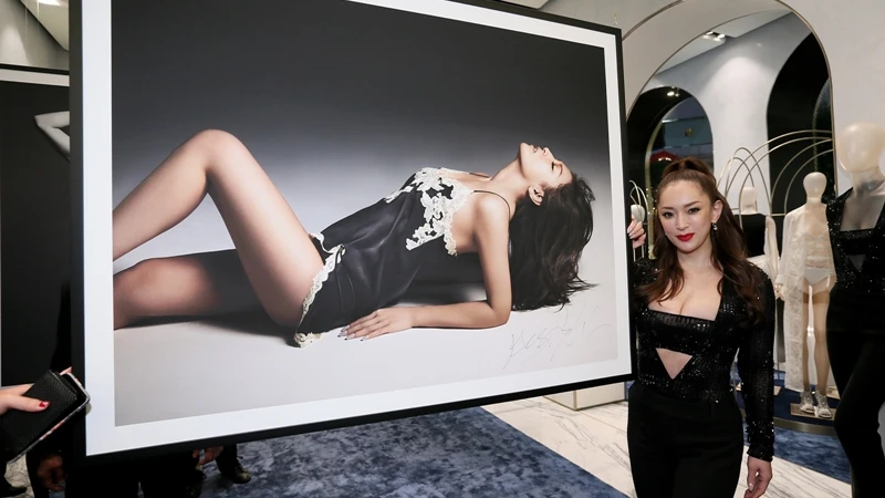 濱崎步也能去你家!為「La Perla x Ayumi 7の性感‧感性」相展性感出鏡