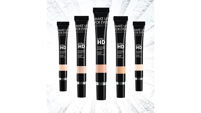 遮瑕強大又不卡妝！必學眼下三角修飾法打造自然減齡的歐逆光底妝