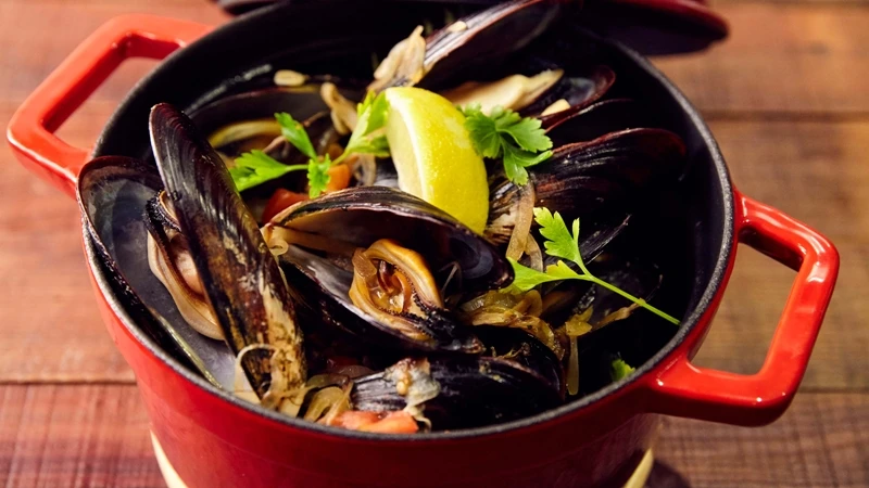 下午茶好所在！Outing Cafe &amp; Bar時尚小酒館「經典的微醺午後」上菜啦