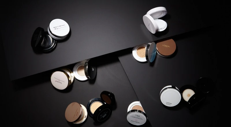 植村秀、Bobbi Brown、Dior、蘭蔻等24款氣墊粉餅，薄透、光澤、水潤、粉霧全試給妳看