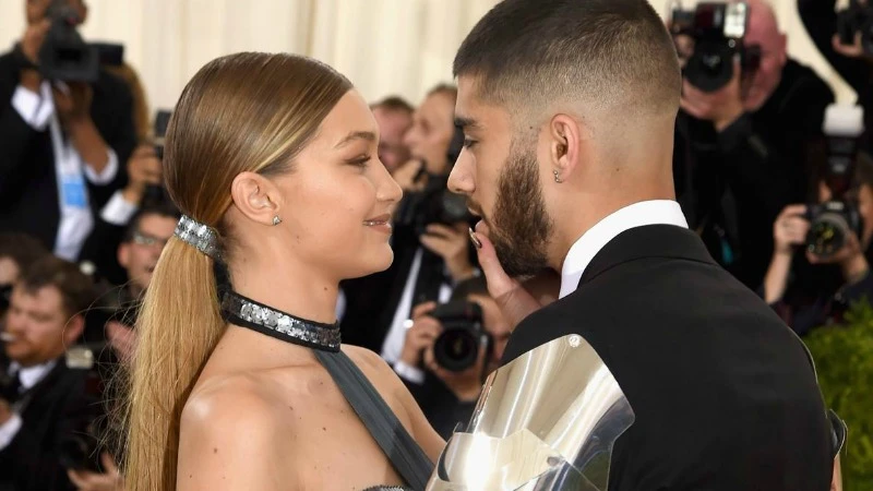 深情相視！2016 Met Gala紅毯情侶檔放閃時刻