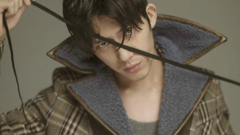 井柏然，男孩的老靈魂