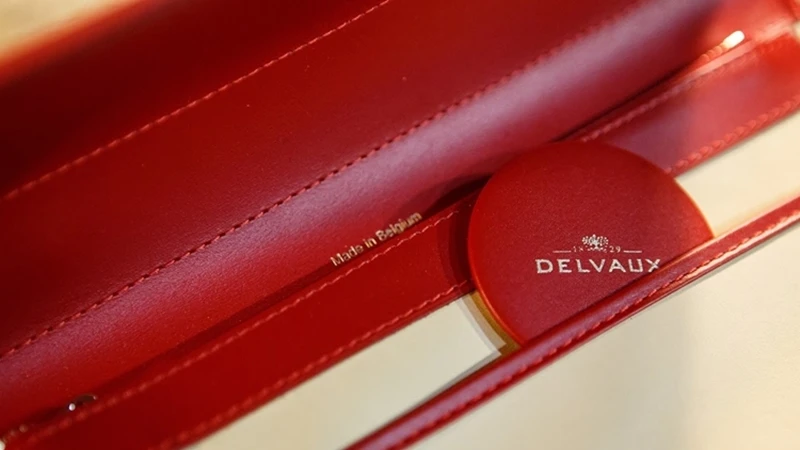 比利時人的傳家寶！低調又幽默的女人才知道的Delvaux