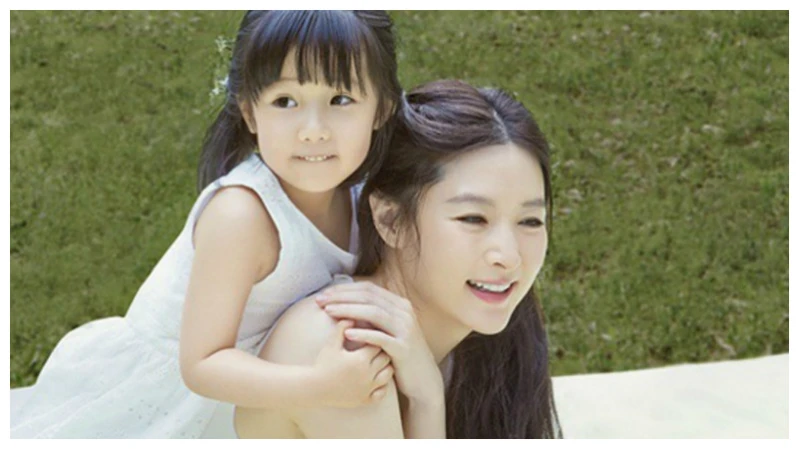 這麼久不見還是一樣美！李英愛的逆齡美肌原來這樣來！