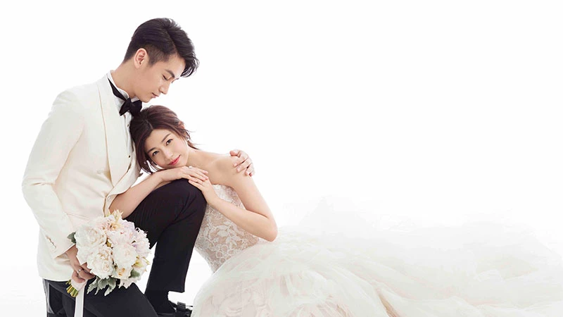 陳曉、陳妍希婚紗照搶先曝光！超絕美行頭揭秘