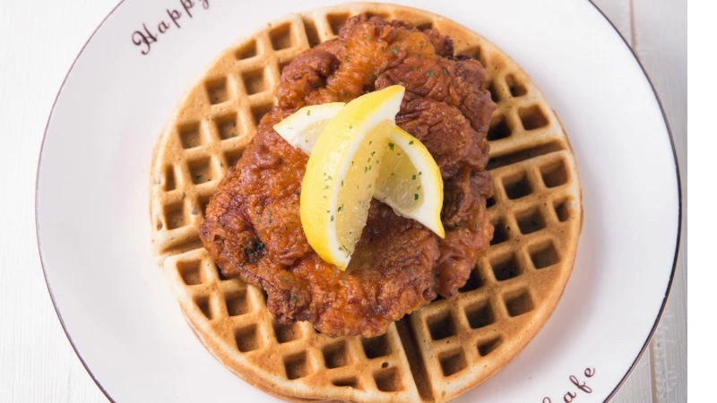 只有松菸店才有！九州鬆餅「日式唐揚雞瓦芙」的鹹甜新滋味