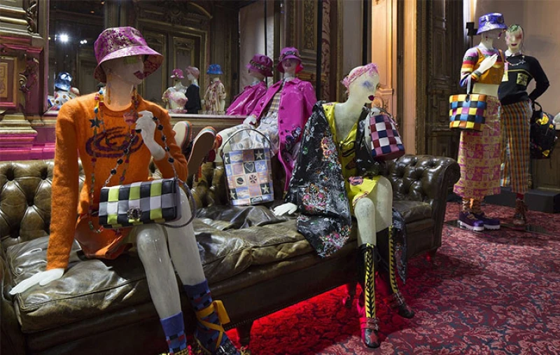 MIU MIU早春魔幻派對！竟在19世紀名交際花的私人住所辦秀？！