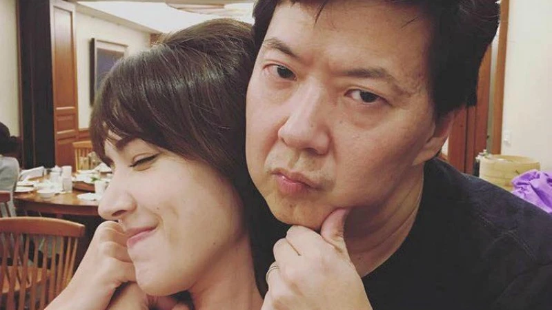 此劇必追！許瑋甯客串美劇《菜鳥新移民》第3季 當「老周」未婚妻