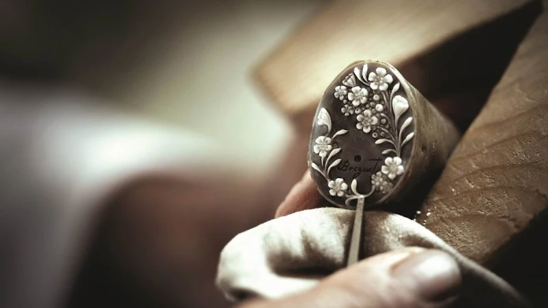 大師來解密！專屬於Breguet寶璣錶的貝殼浮雕藝術