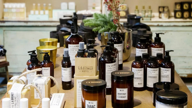 清新黃瓜、沈穩迷迭香、紓壓薰衣草…歐美女星從頭到腳最愛香氛是這牌