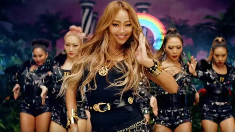 超性感的焦糖美人！SISTAR孝琳新歌〈Paradise〉霸氣回歸