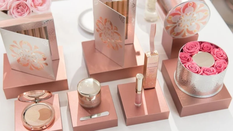 超粉嫩彩妝少女心乍現！BY TERRY夢幻聖誕禮盒月底難過都想搶