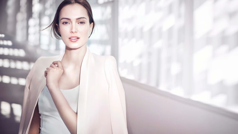 趁著冬日丟掉黑找回白皙臉蛋！每日5步驟暗沈退去、黑斑淡化最後終於換得透、亮美肌