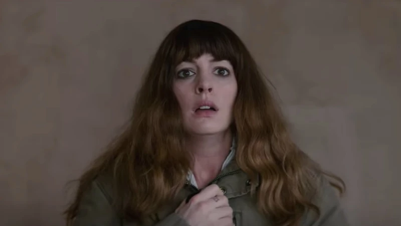 女神怪獸新片!安海瑟薇主演《柯羅索巨獸Colossal》2017年4月上映