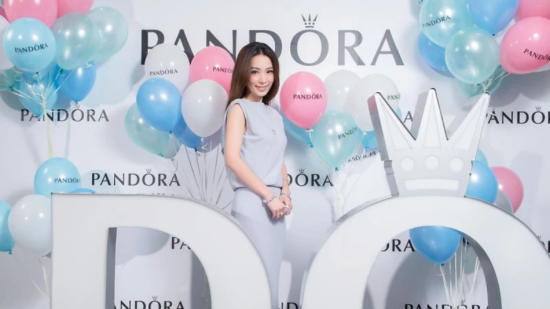 紀錄每一個珍貴時刻！Hebe出任PANDORA年度形象大使