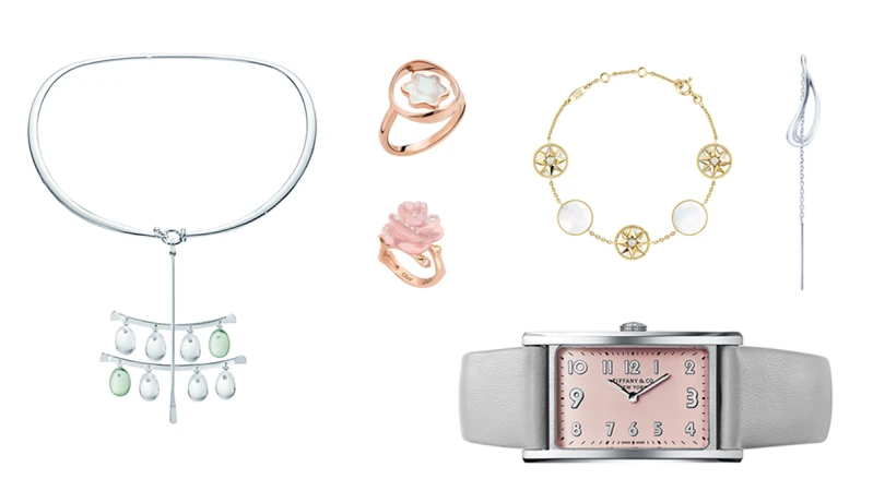 母親節就是要給媽媽怒刷一個超大禮！快來看各家珠寶鐘錶節日獻禮總整理